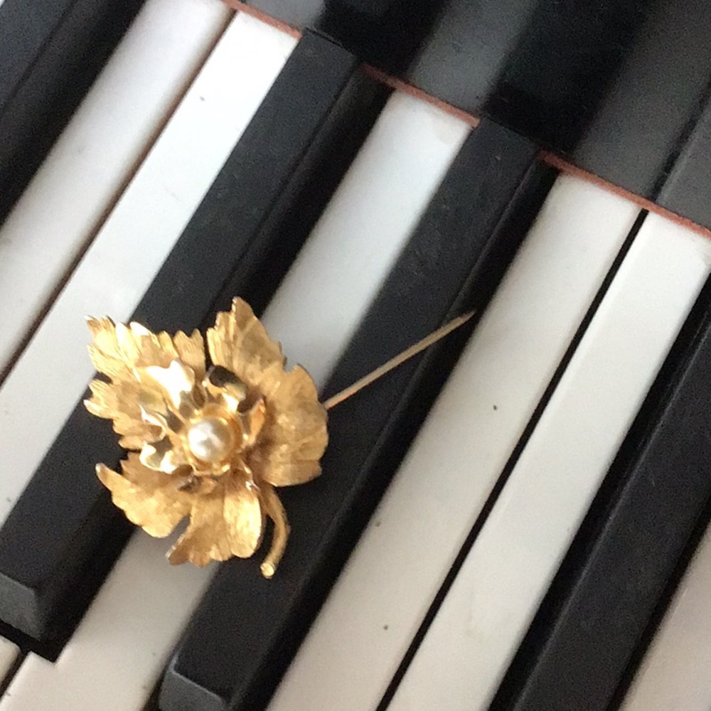 Brooch - Picture 5 of 7
